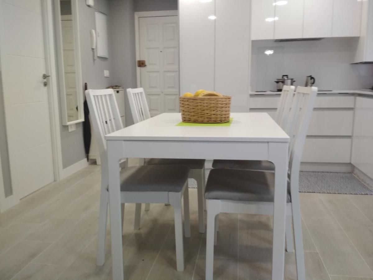 Апартаменты Marisol Apartament Сантьяго-де-Компостела Экстерьер фото